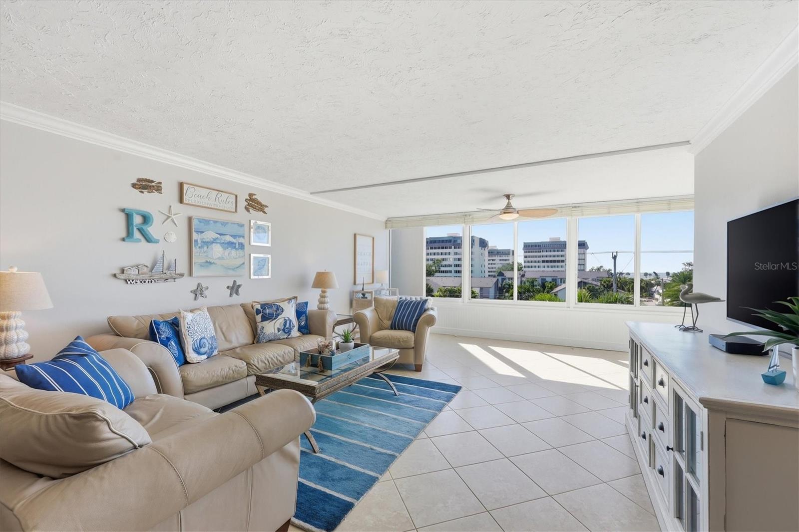 1200 E Peppertree Ln #307, FL