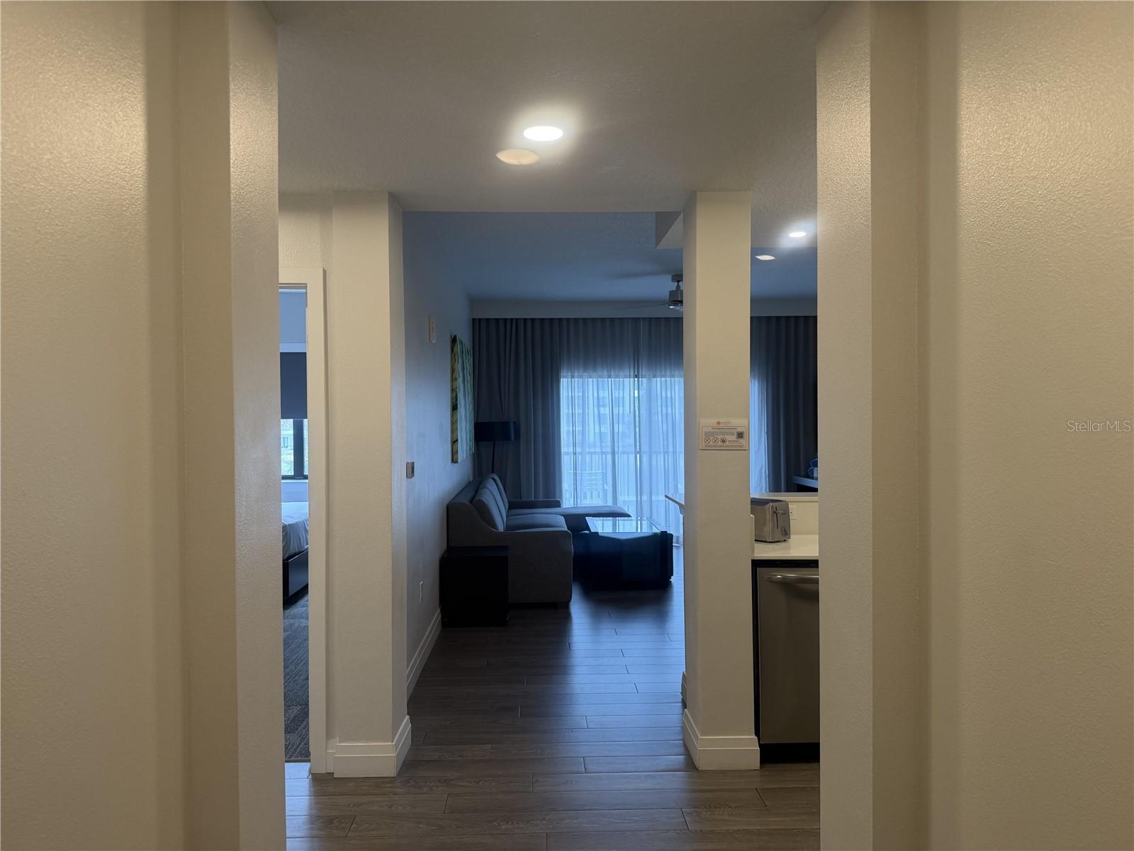 14501 Grove Resort Avenue, FL