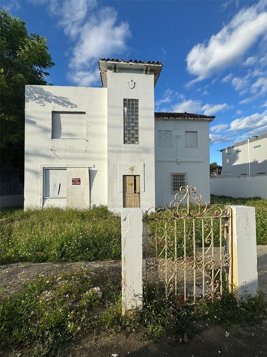 39 Avenida Mayaguez, PR
