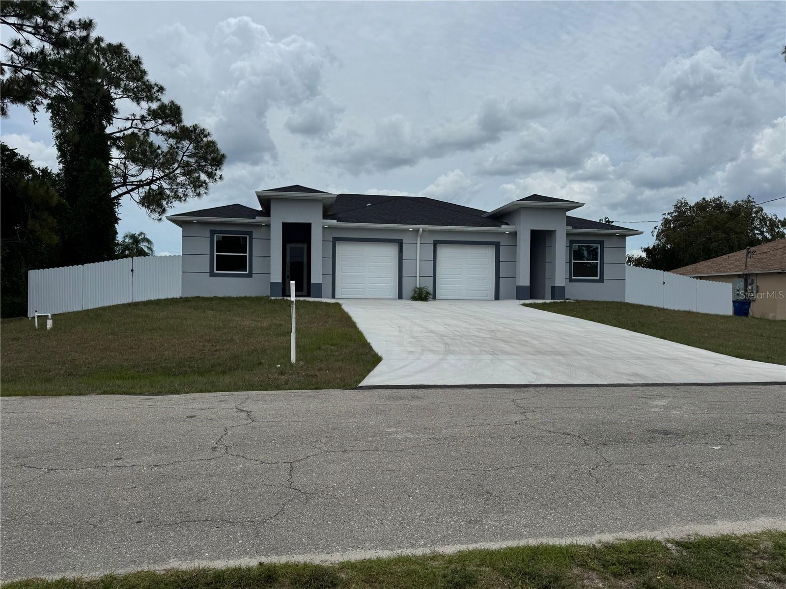 225/227 Homer Ave S, FL