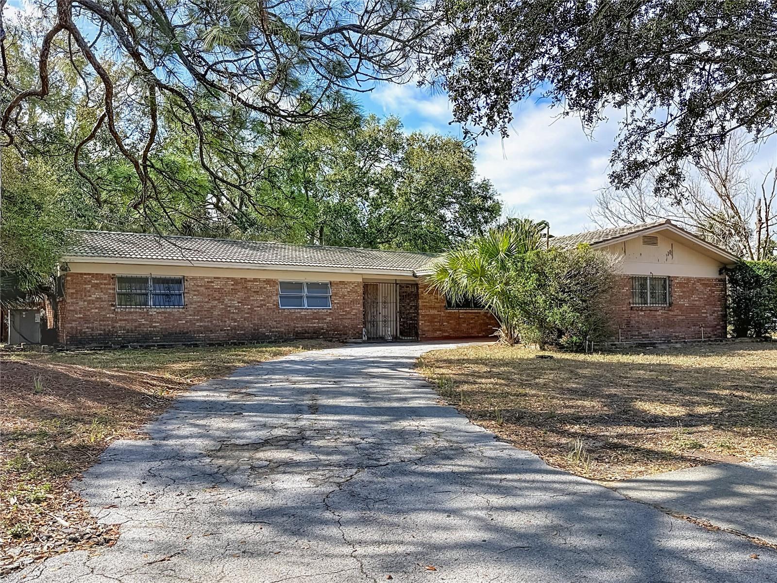 3700 Dana Shores Drive, FL