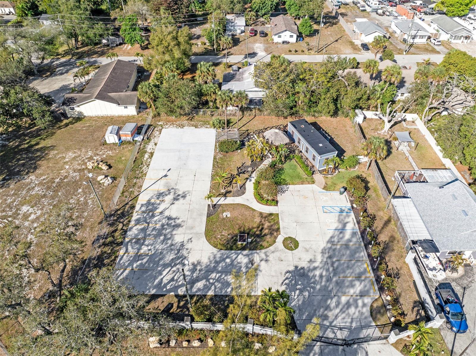 1280 & 1290 Williams Street, FL