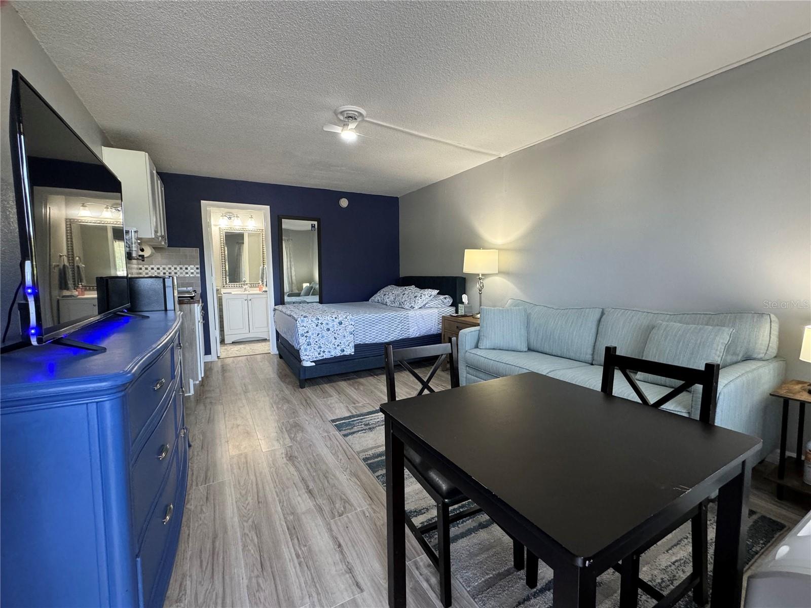 7150 Tamiami Trail, FL