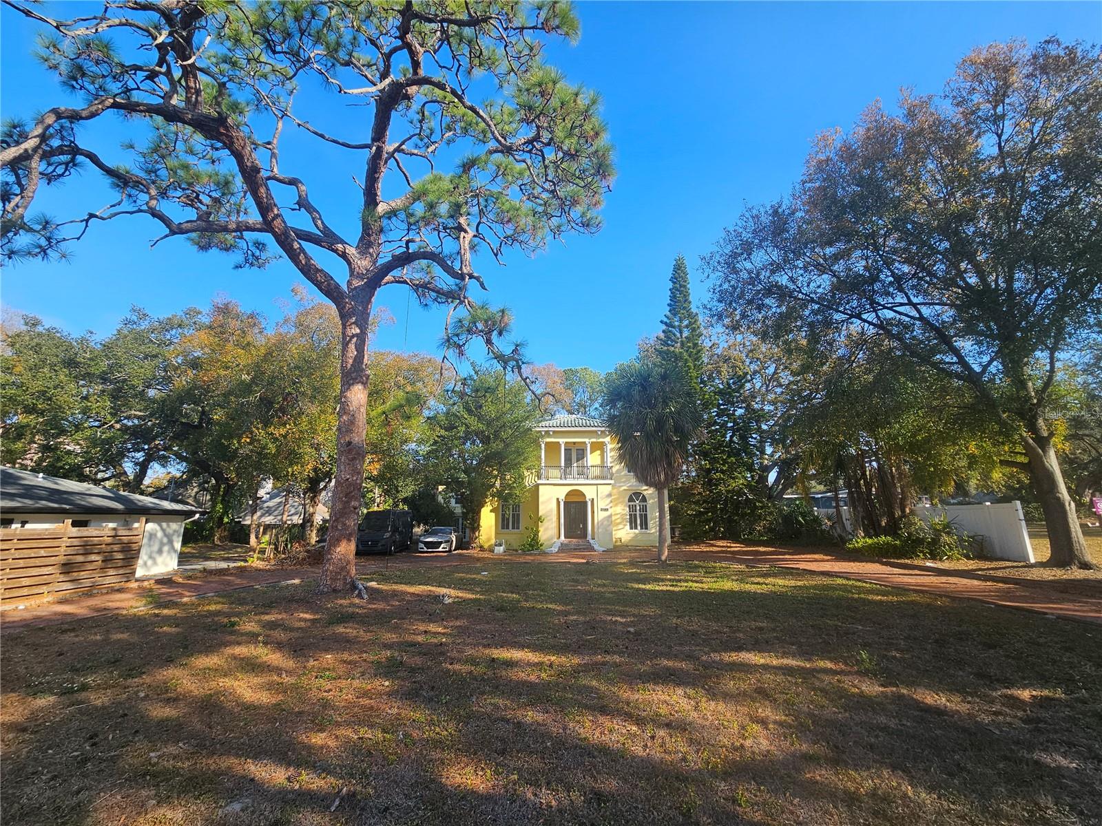 4503 North B Street, FL