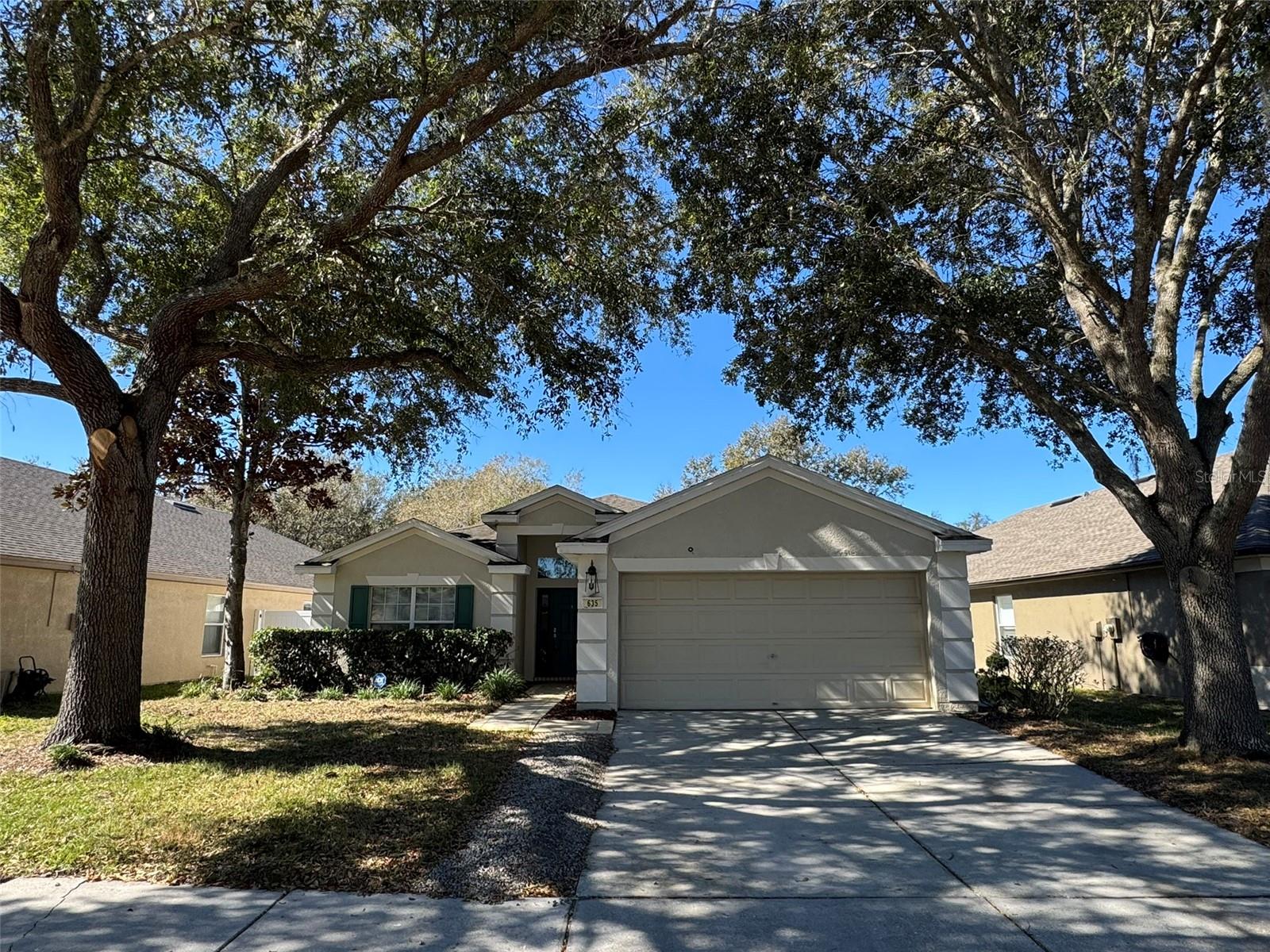 635 White Flower Way, FL