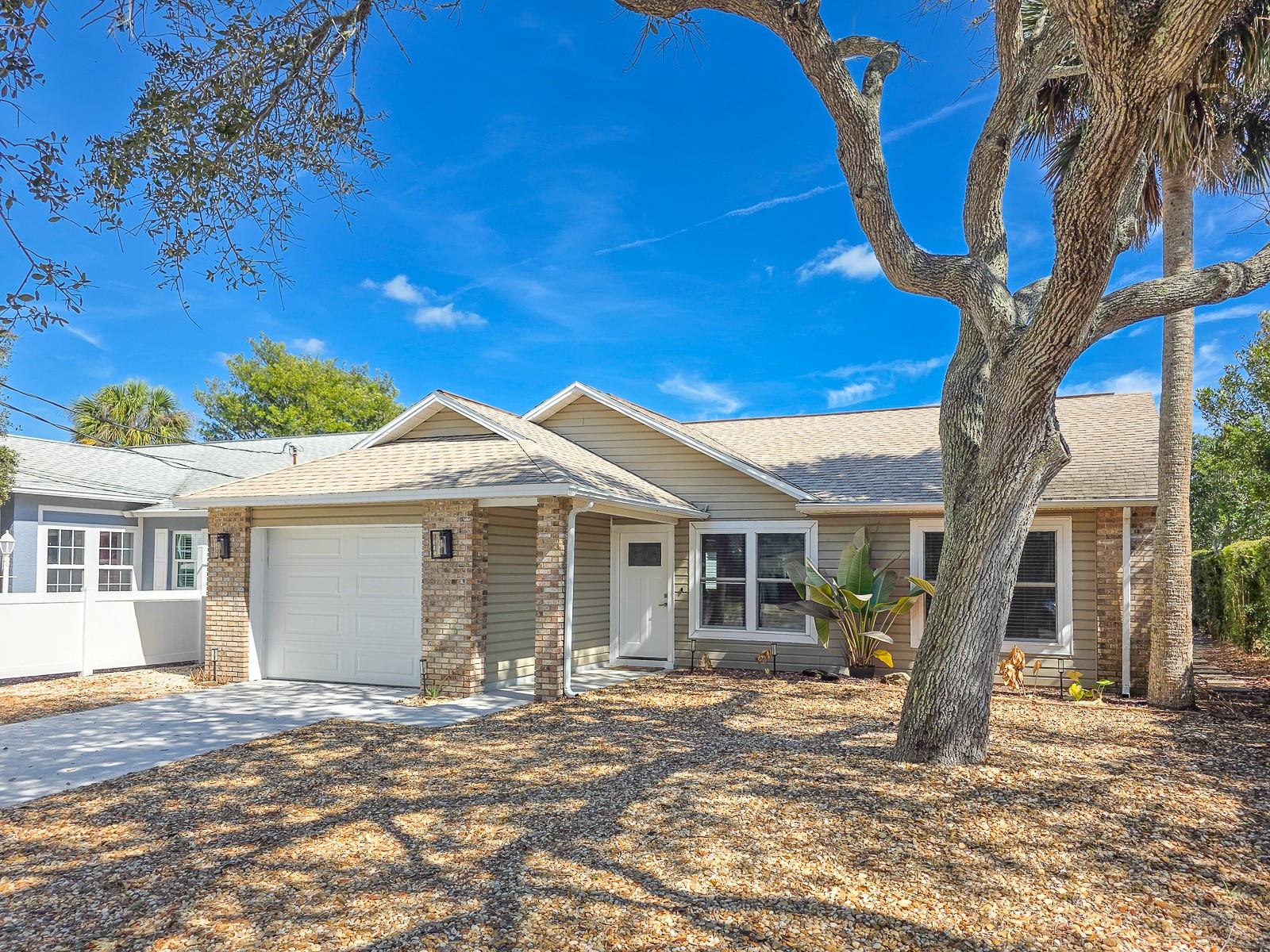 2135 Flagler Avenue, FL