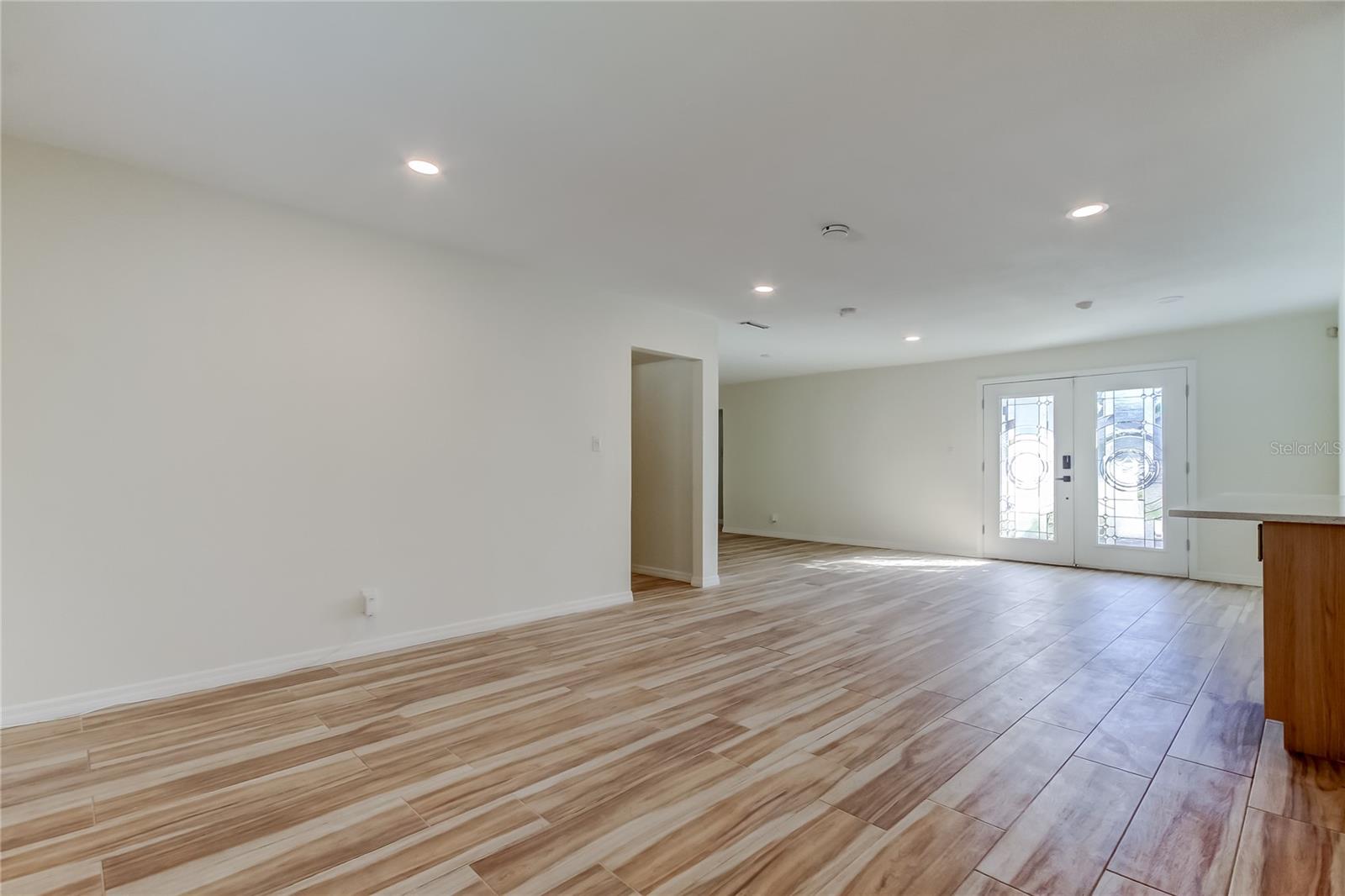3936 Eden Roc Circle, FL
