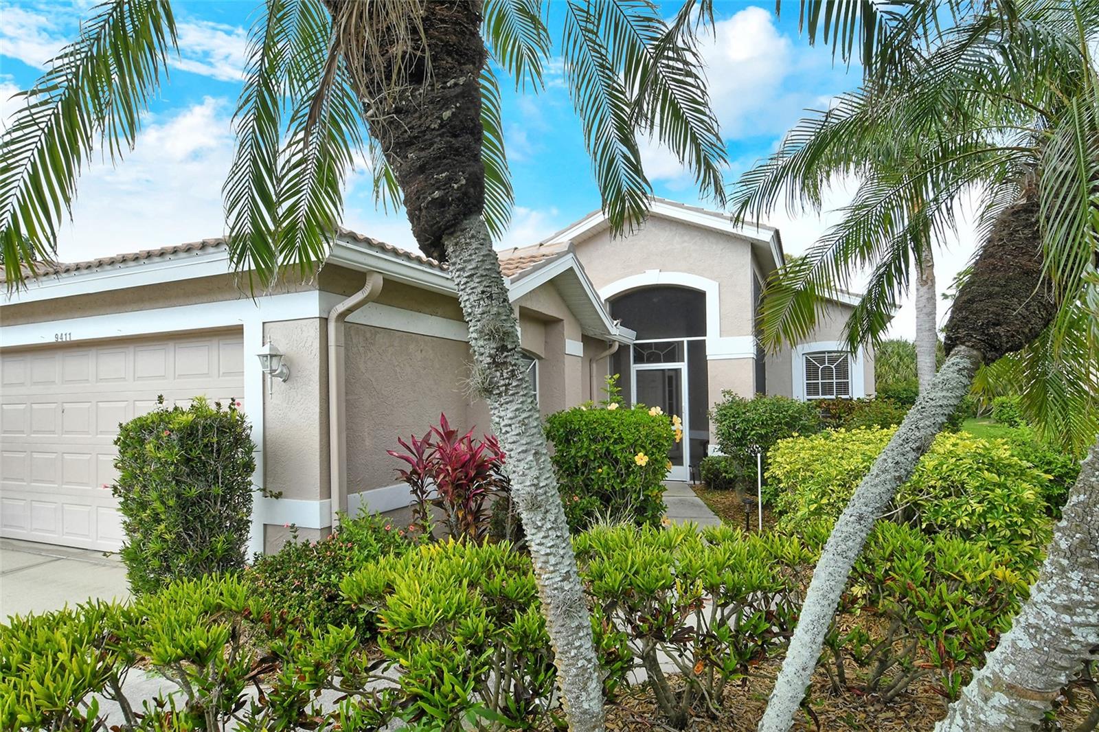 9411 Forest Hills Circle, FL