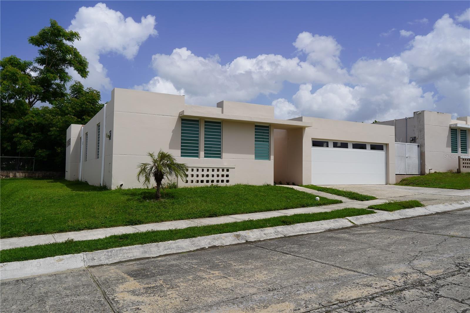 Calle Ruisenor Miramelinda Estates, PR