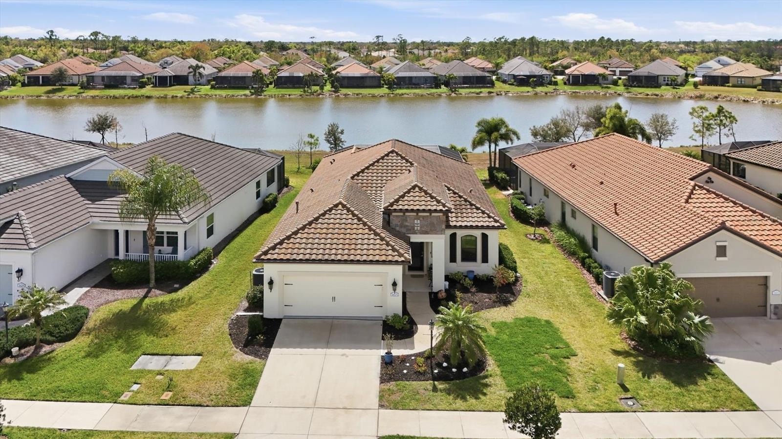 1675 Still River Dr, FL