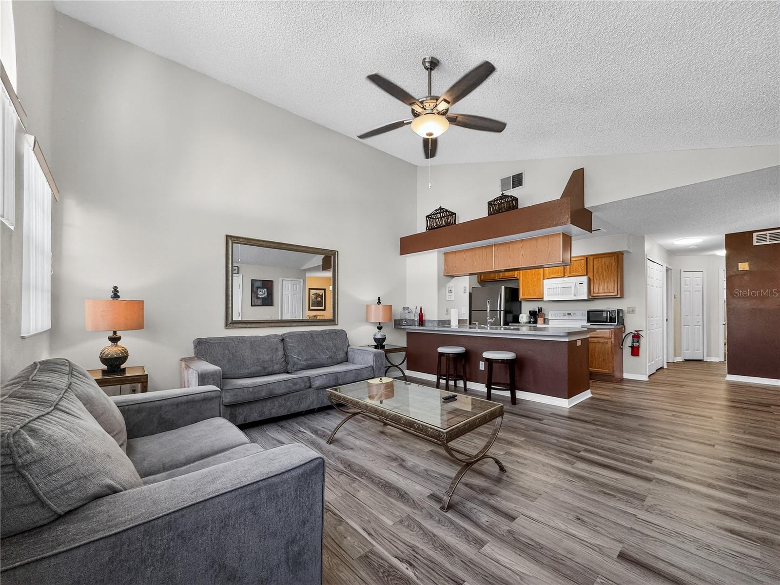 5005 Laguna Bay Circle, FL