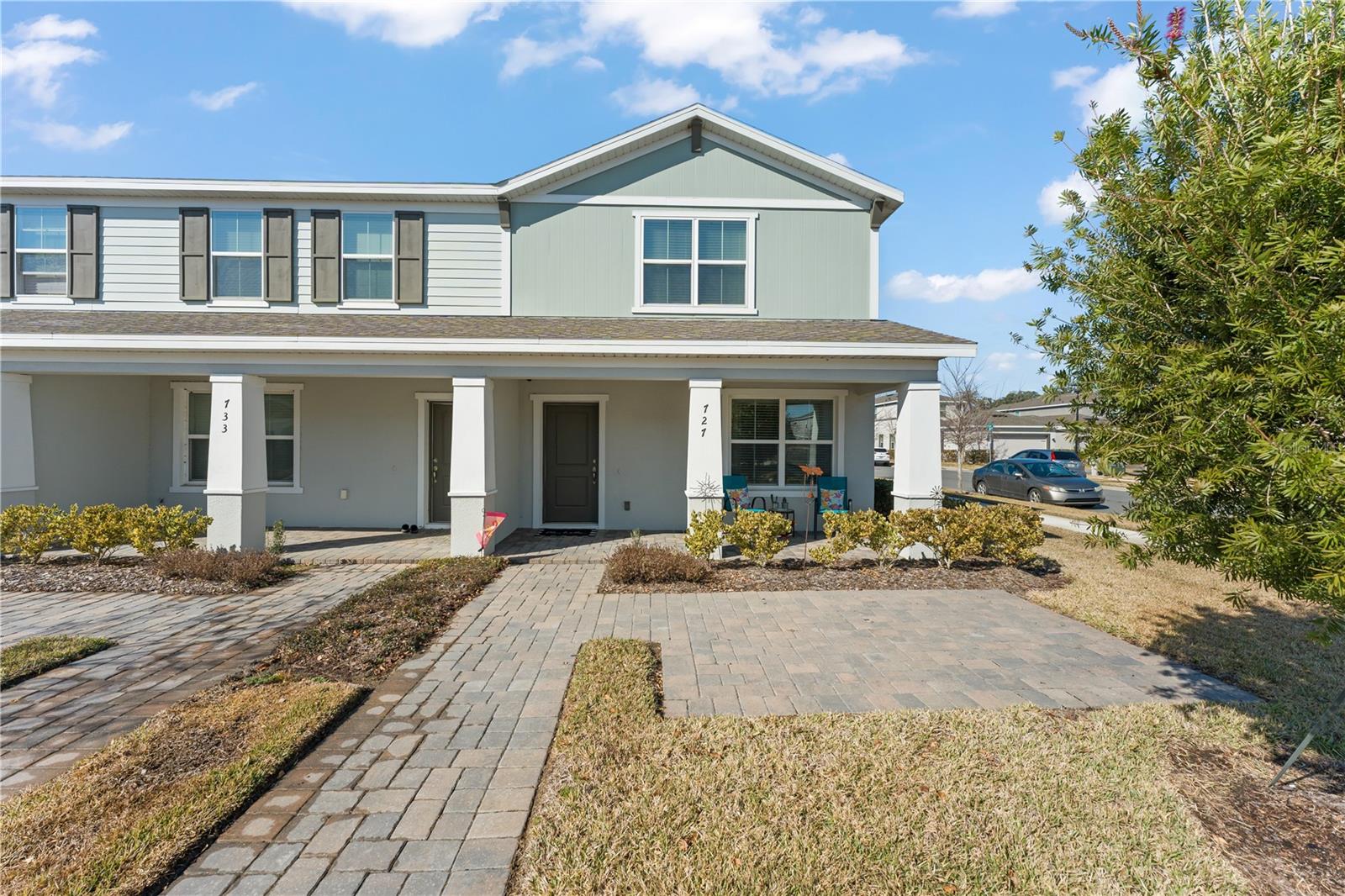 727 Costa Ln, FL