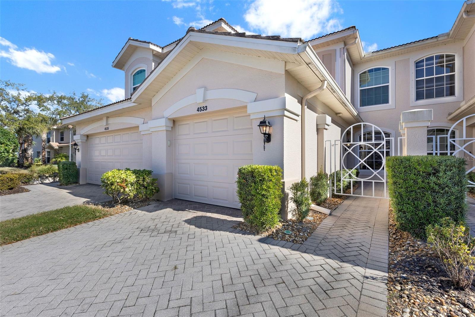 4533 Cinnamon Drive, FL