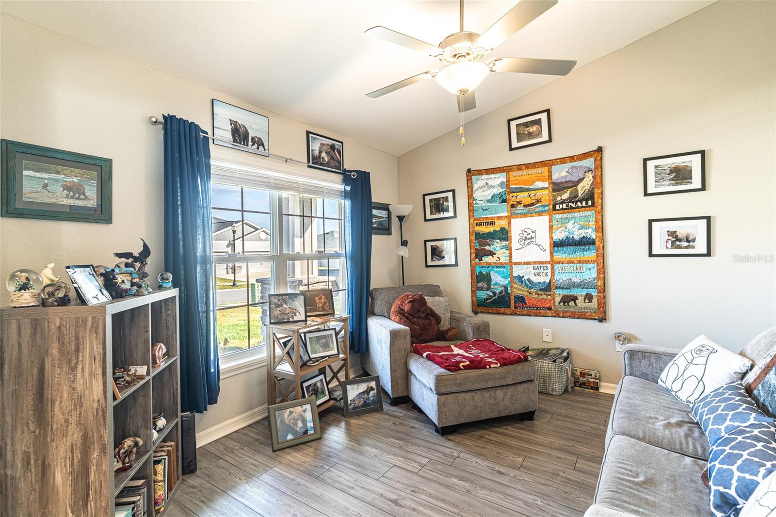 1097 Sandpiper Loop, FL