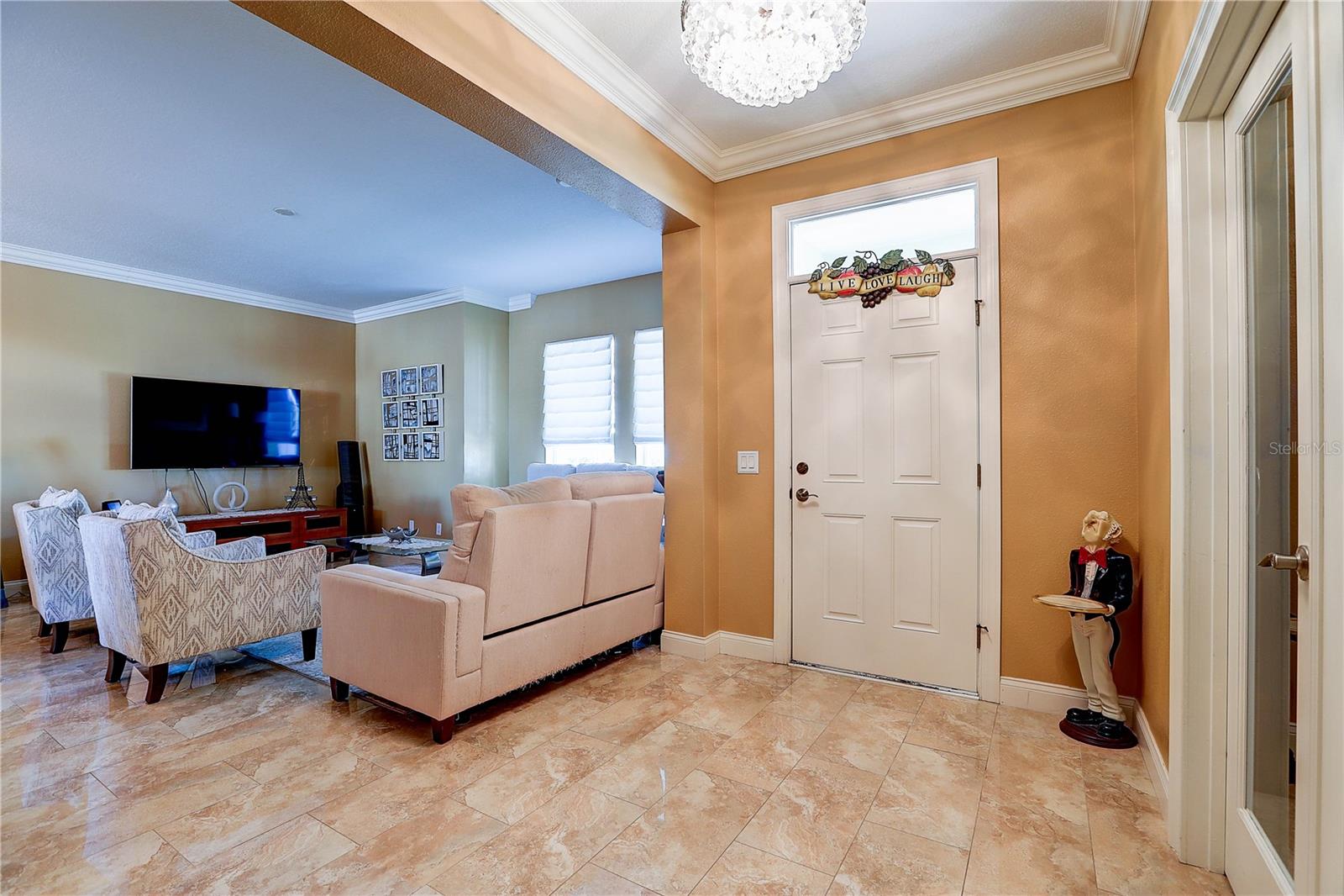 5518 Luminar Pointe Lane, FL