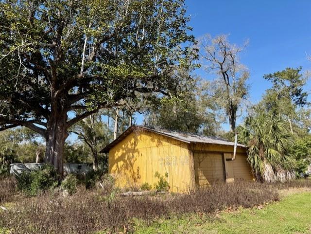 1219 N Paris St, FL
