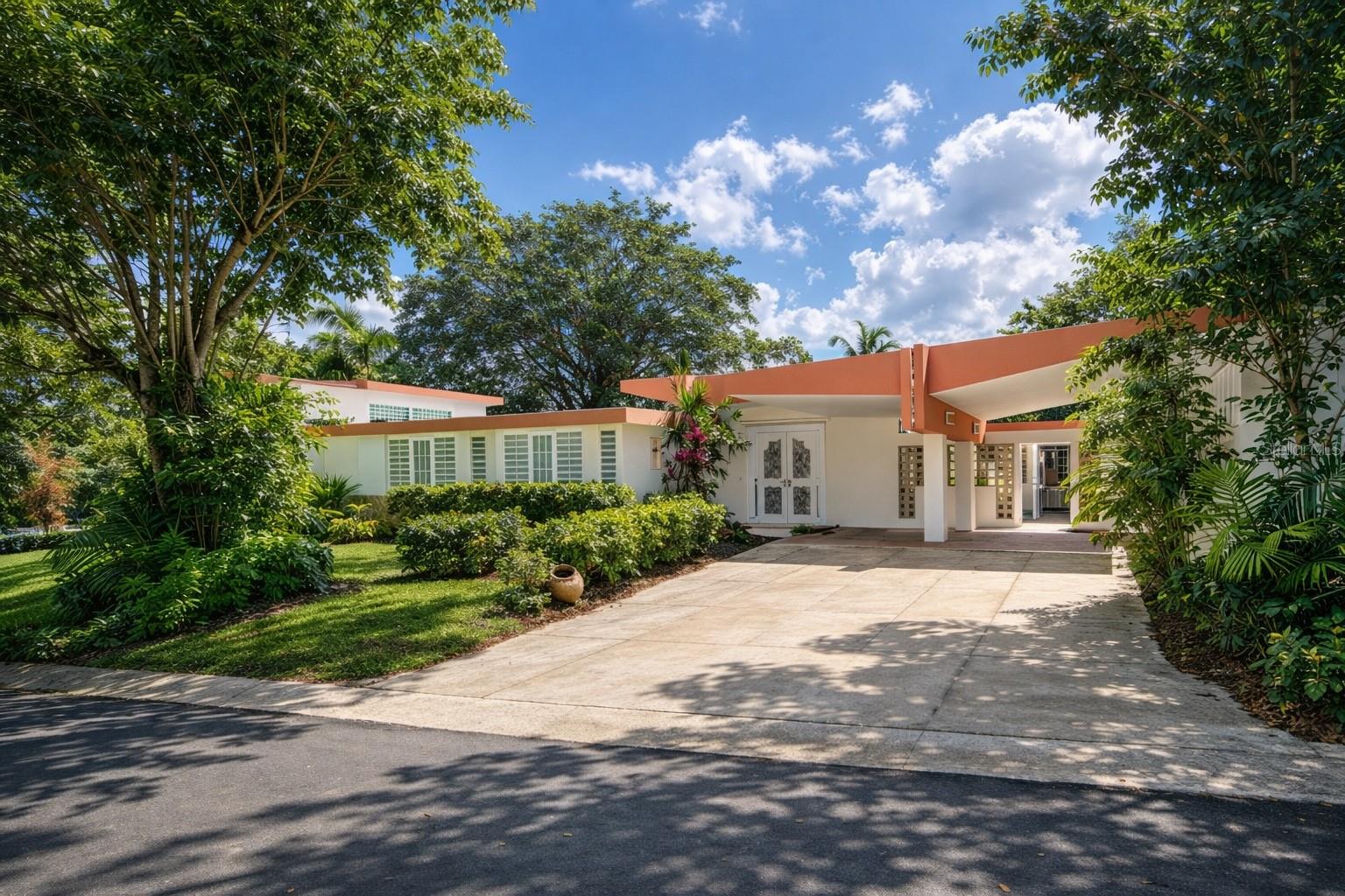 2 Valley View Drive, PR