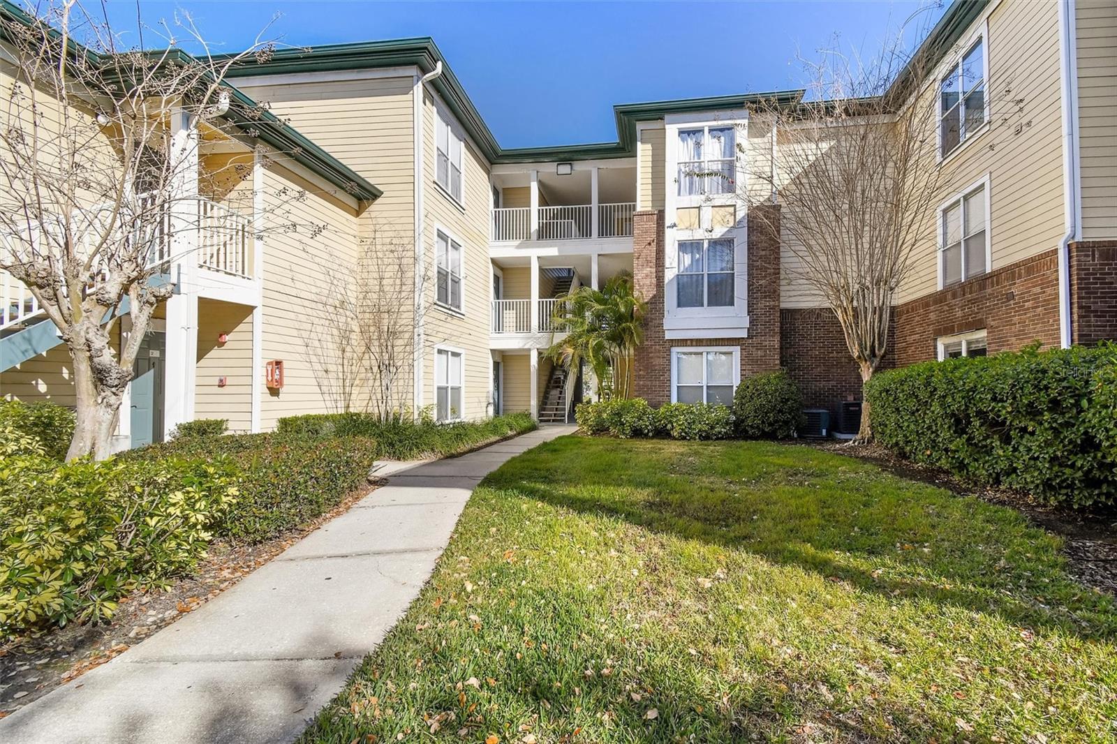 4115 Chatham Oak Court, FL
