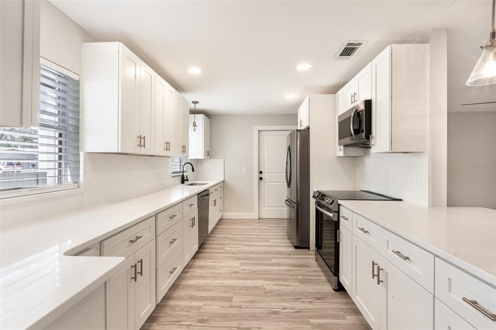 418 Gilbert Road, FL