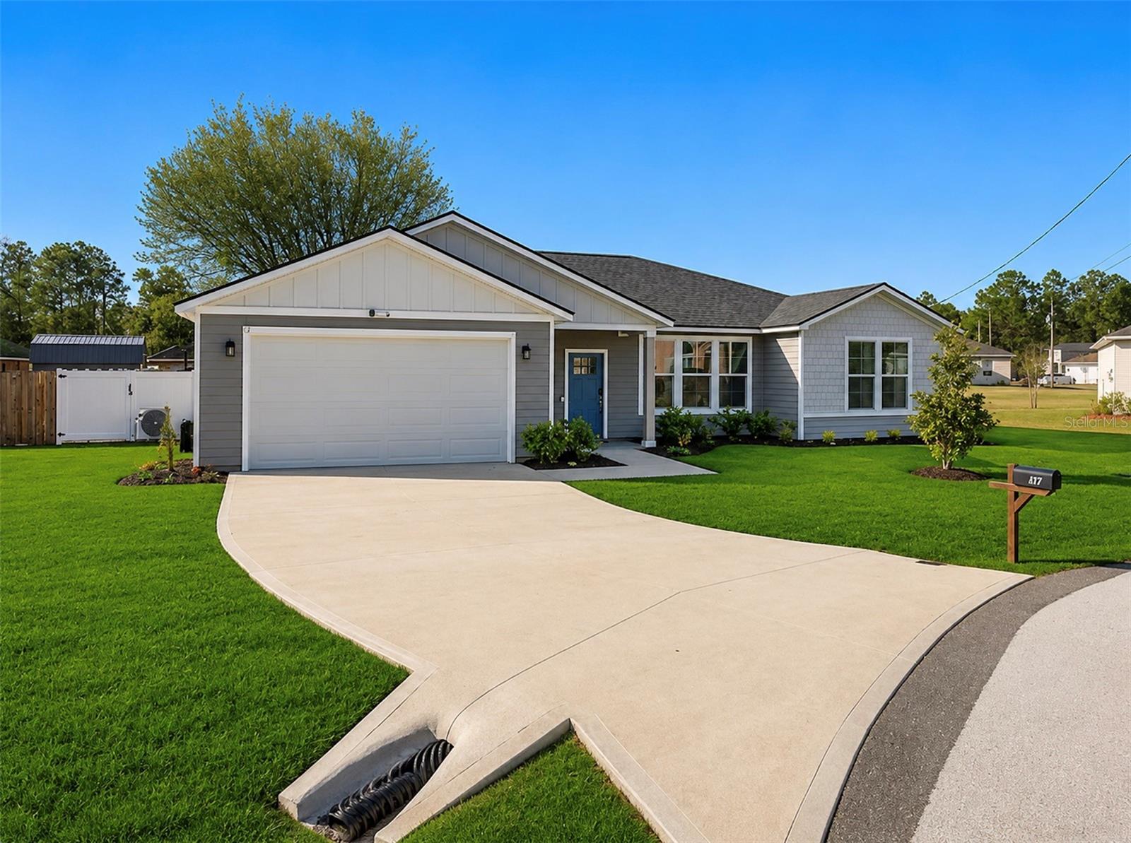 13 Lemay Pl, FL