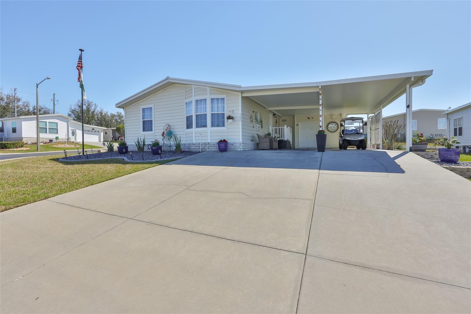 37041 Neukom Avenue, FL