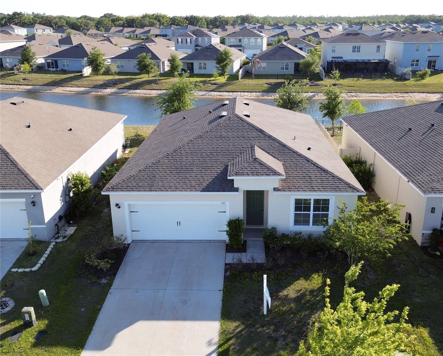 521 Nicken Grove, FL