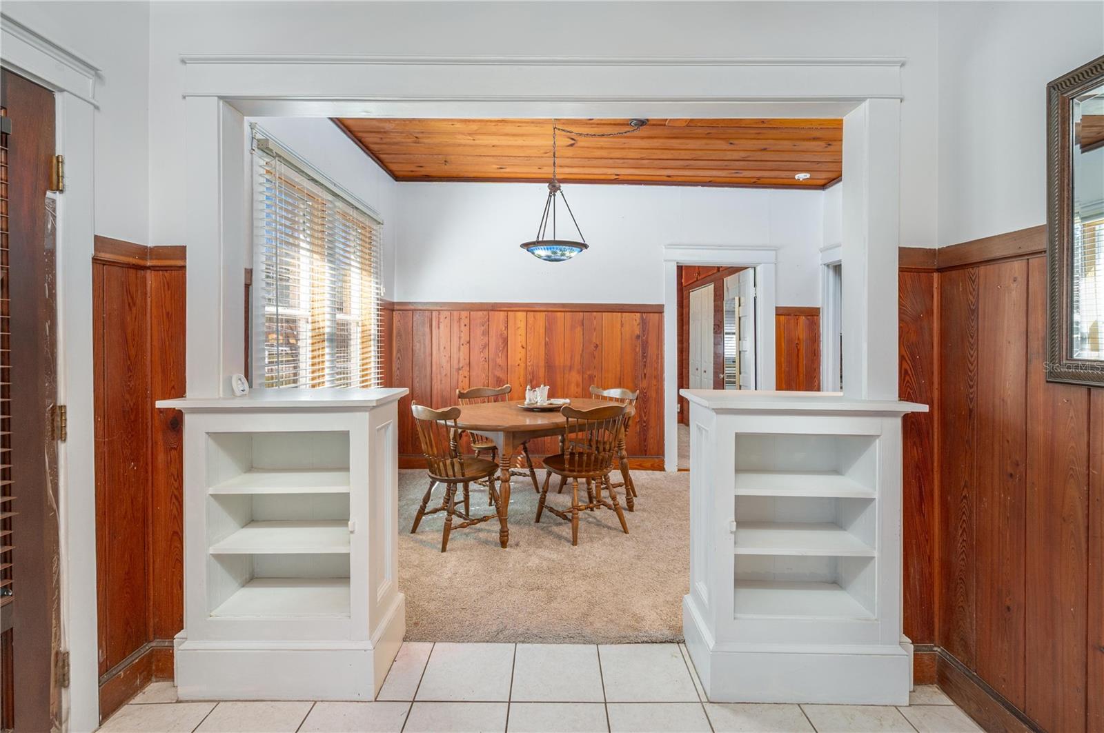 427 Avenue E, FL