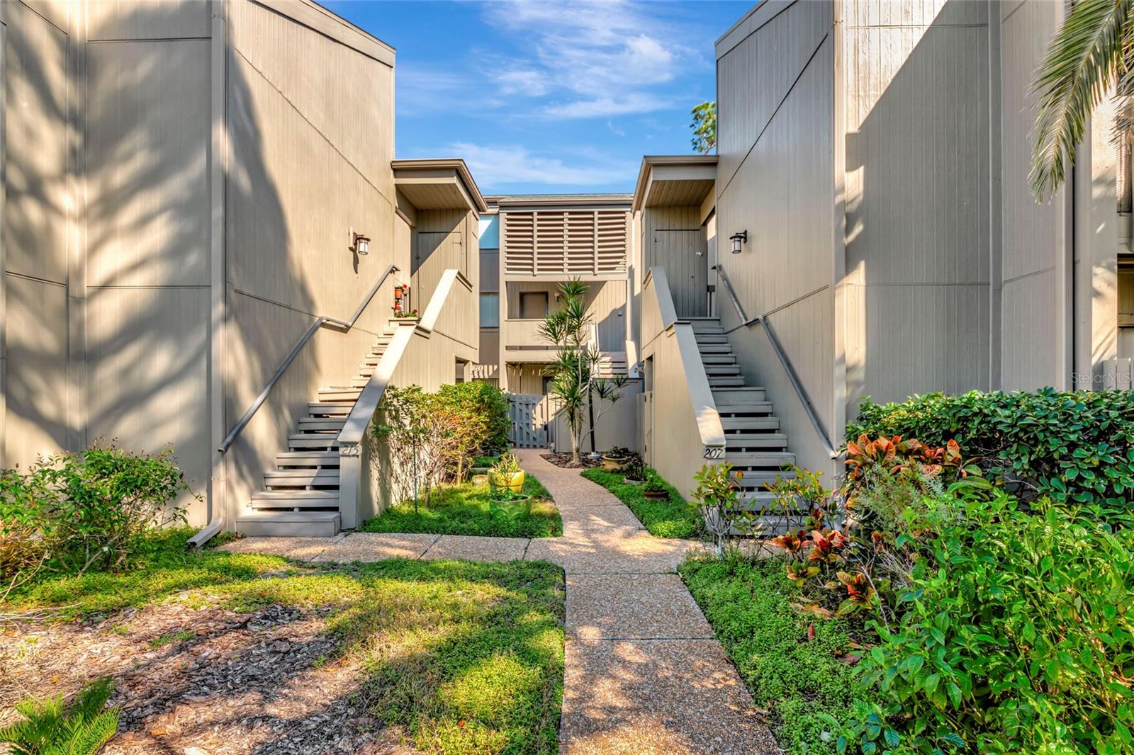 211 Woodland Drive, FL