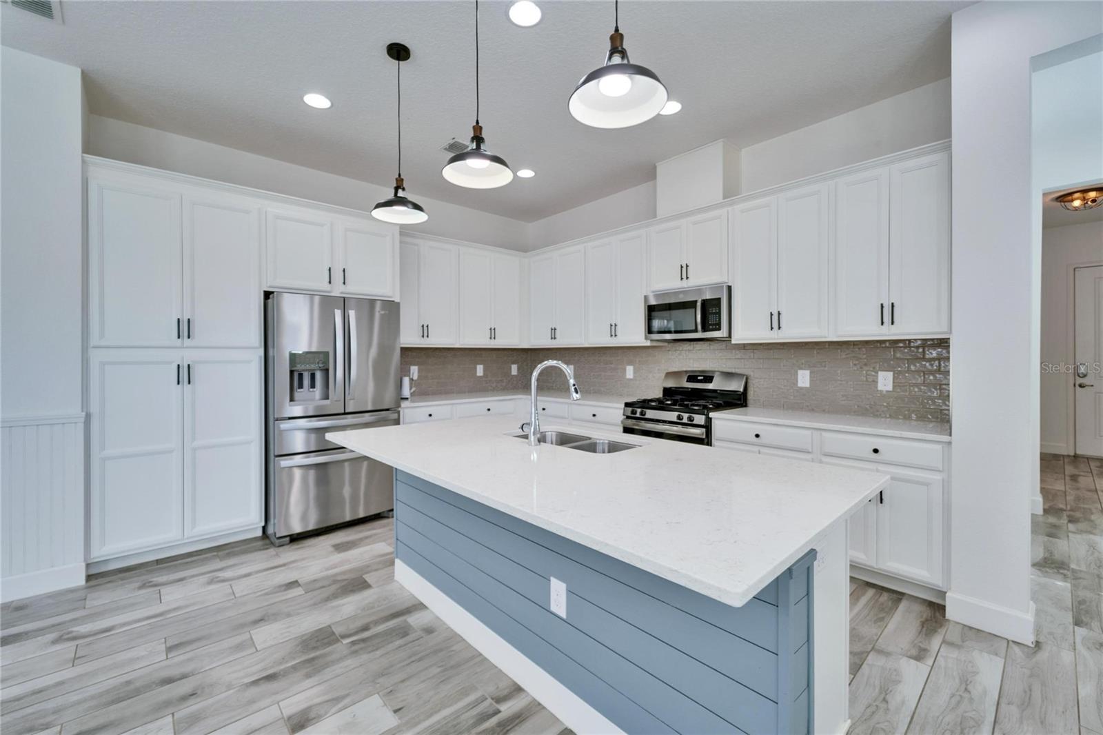 729 Winterside Drive, FL