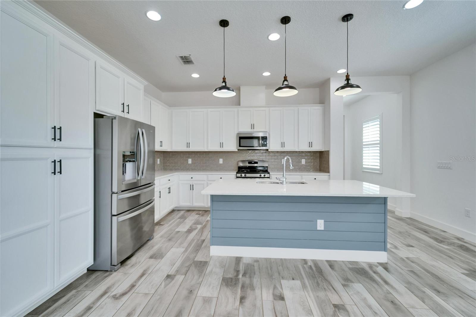 729 Winterside Drive, FL