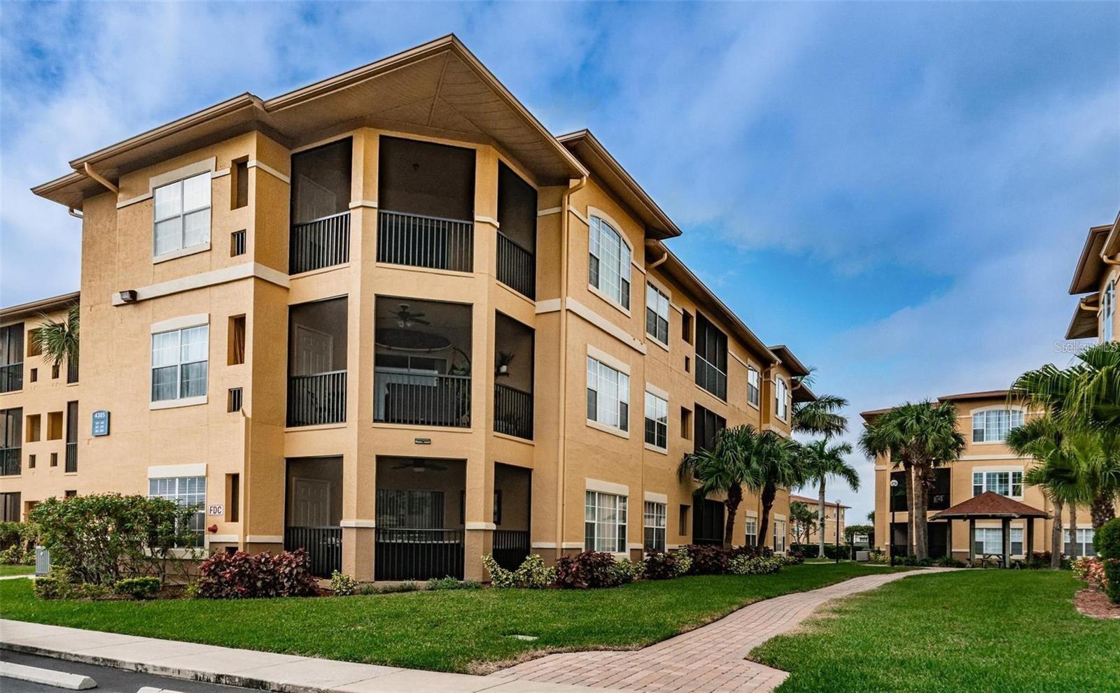 4305 Bayside Village Dr #304, FL