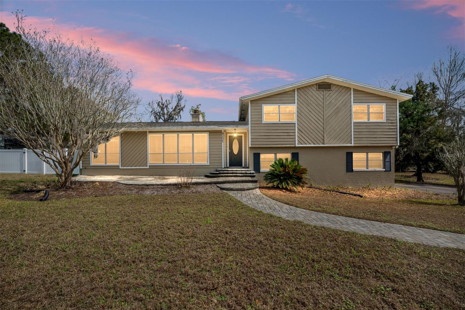8205 44th Terrace, FL
