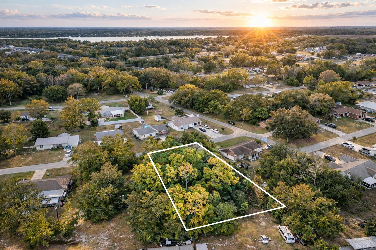 3044 Azalea Ln, FL