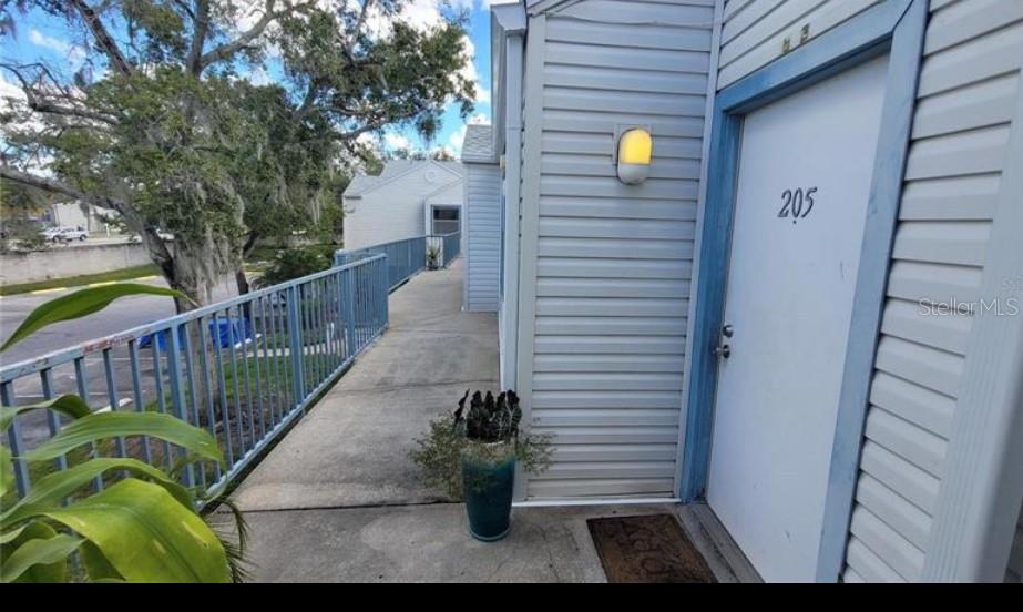 2532 Woodgate Boulevard, FL