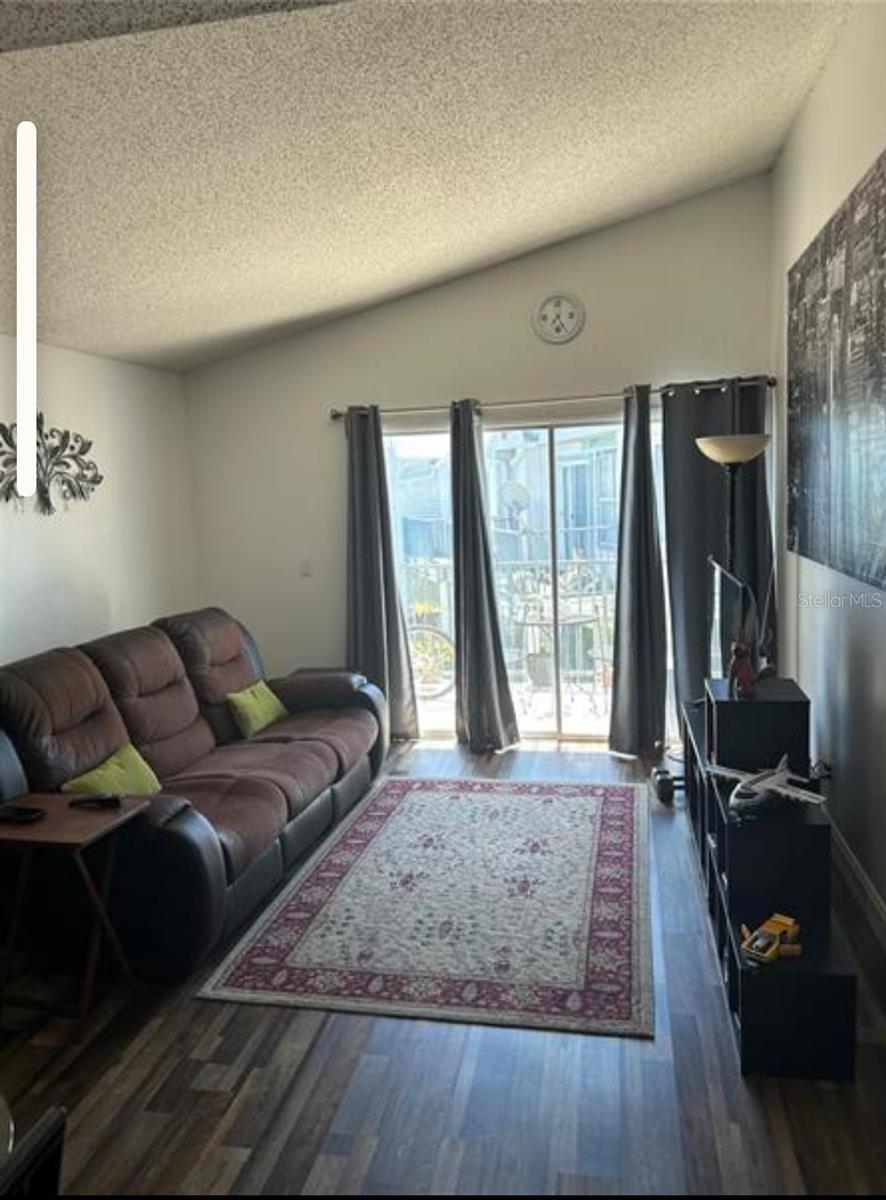 2532 Woodgate Boulevard, FL
