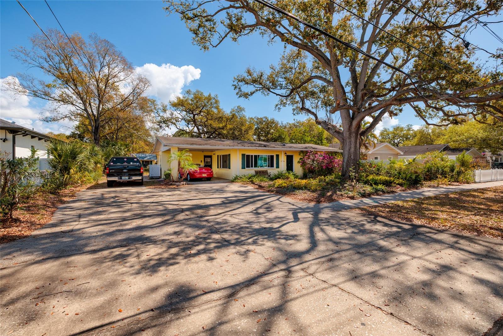 2306 Lois Avenue, FL