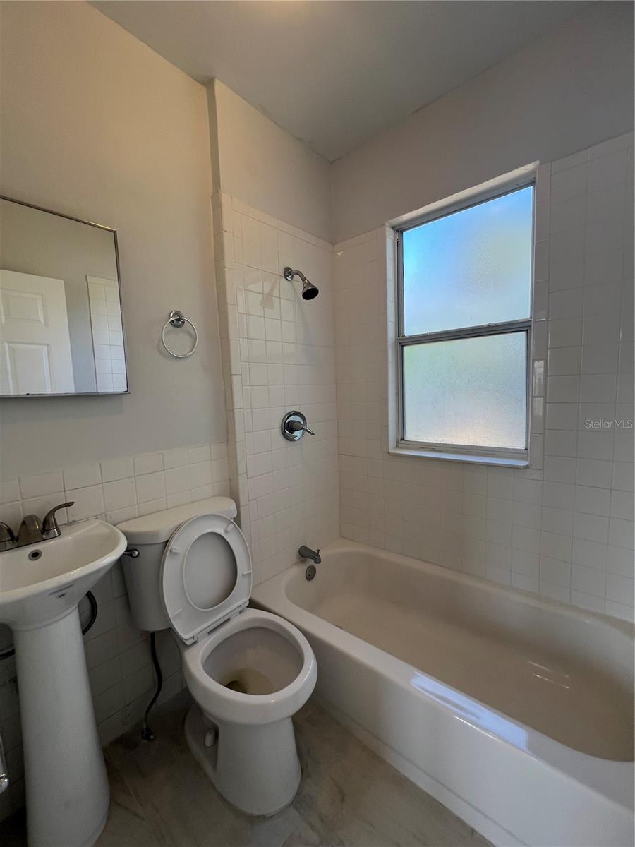 209 Taylor Avenue, FL