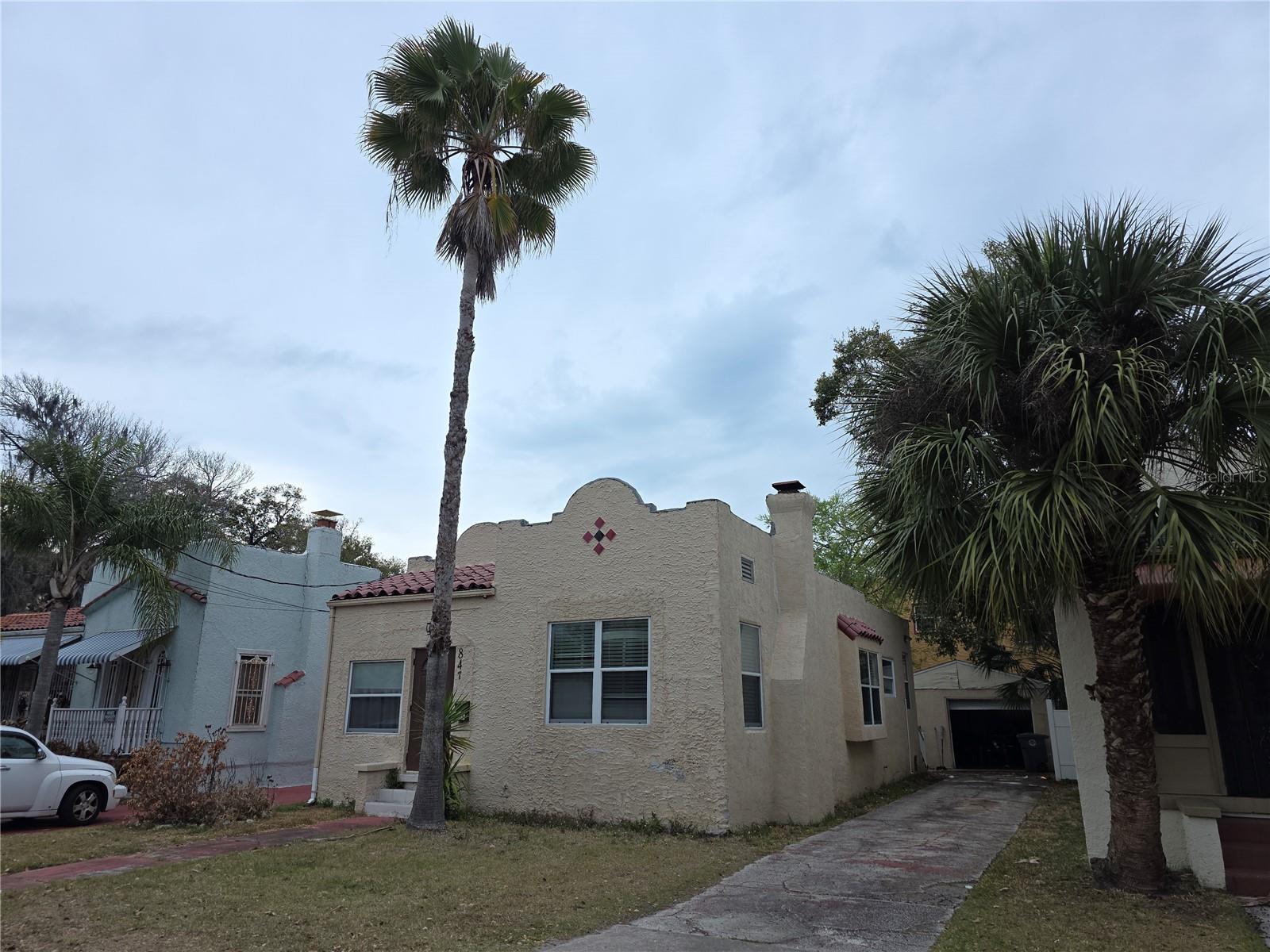 847 Ridgewood Avenue, FL