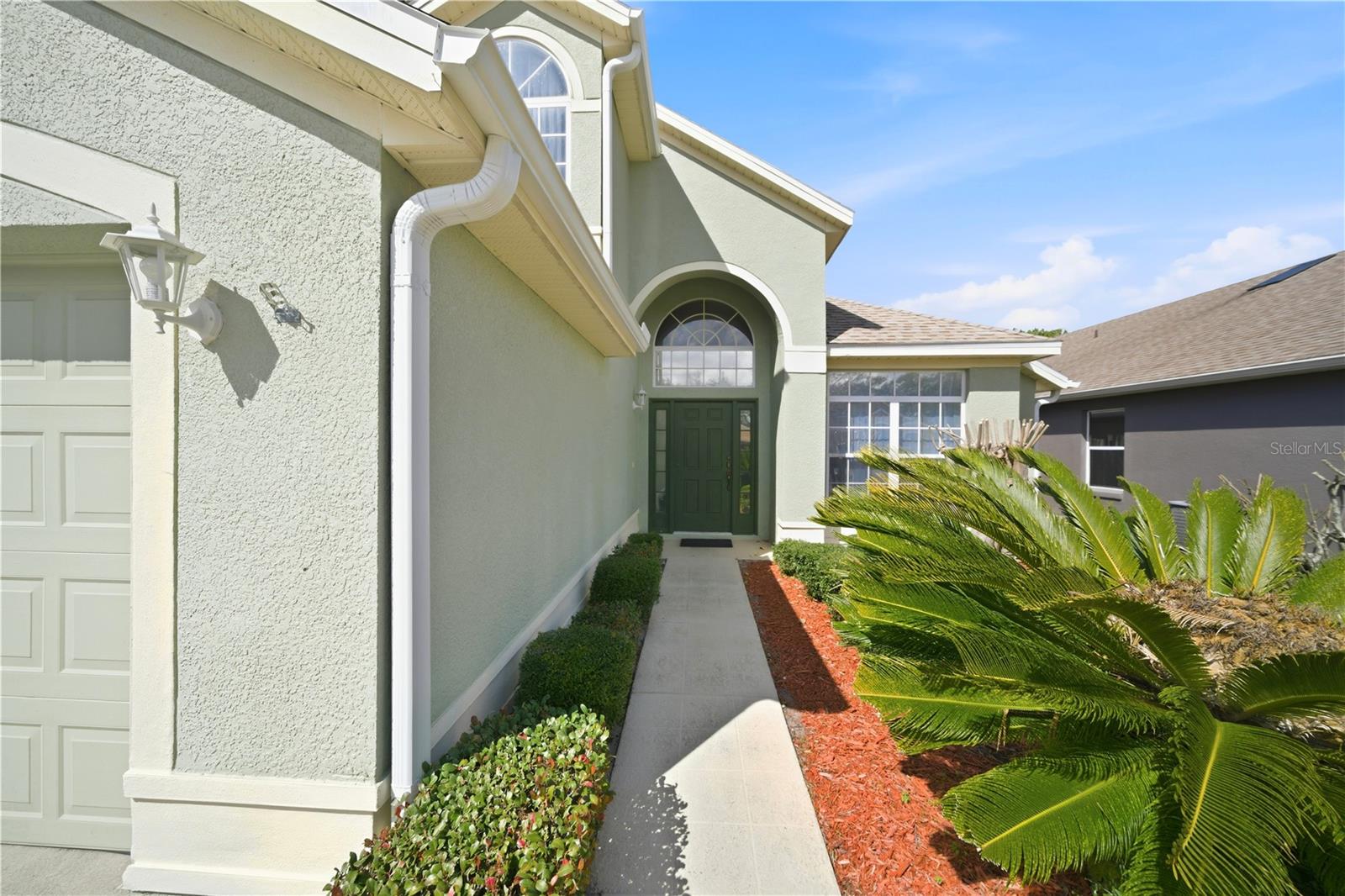 632 Blenheim Loop, FL