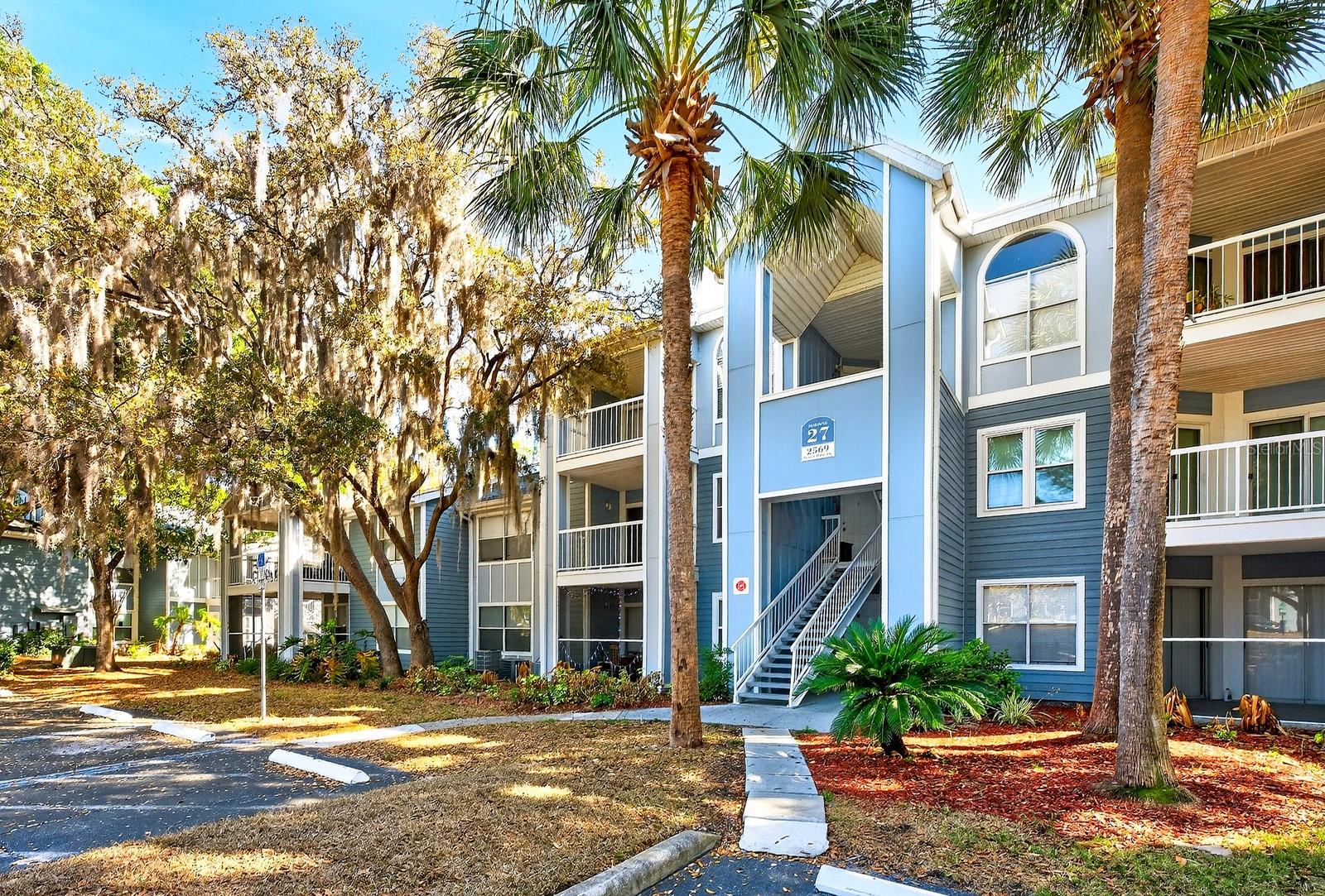 2569 Grassy Point Dr #207, FL
