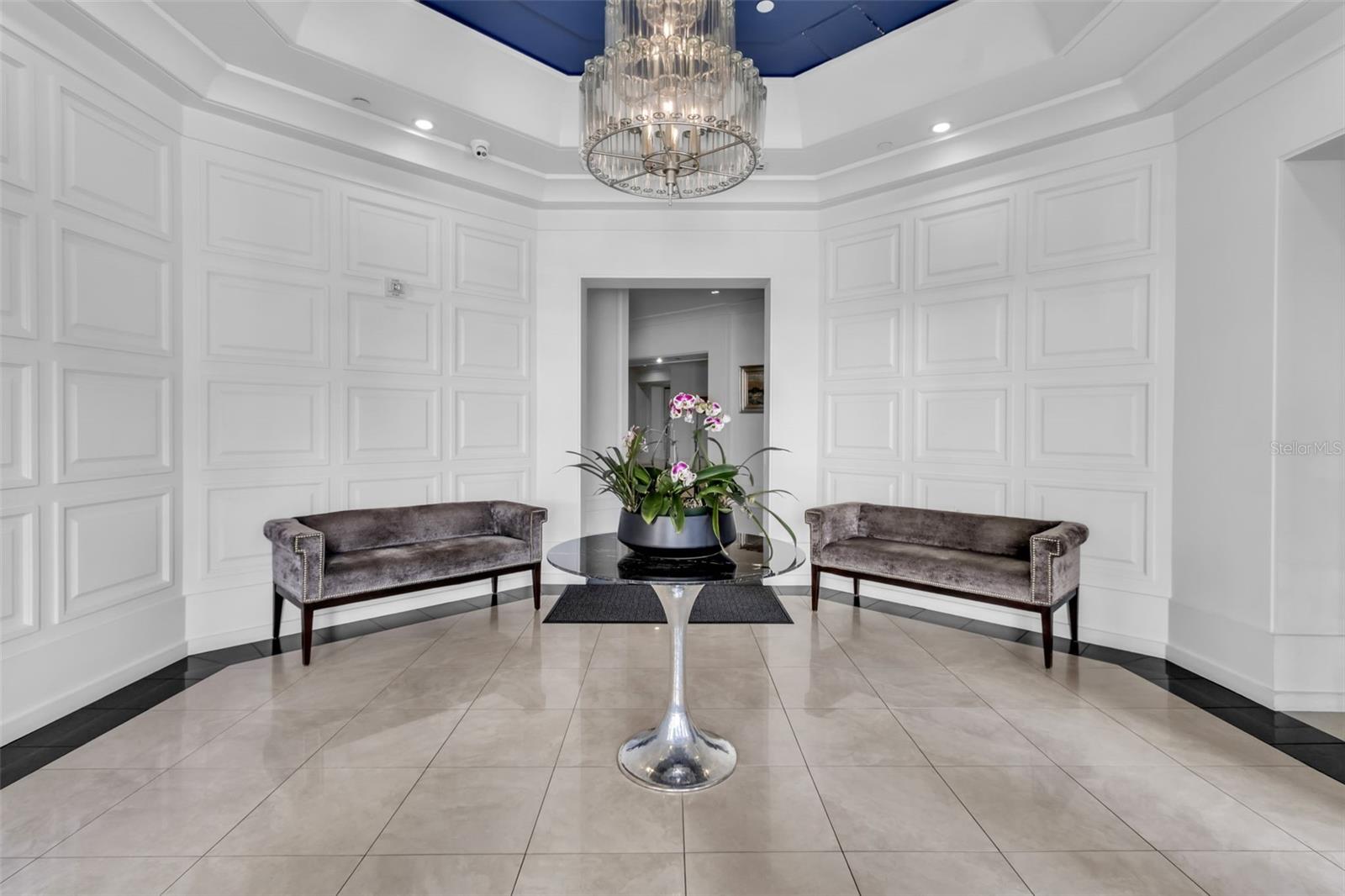 1350 Main Street, FL