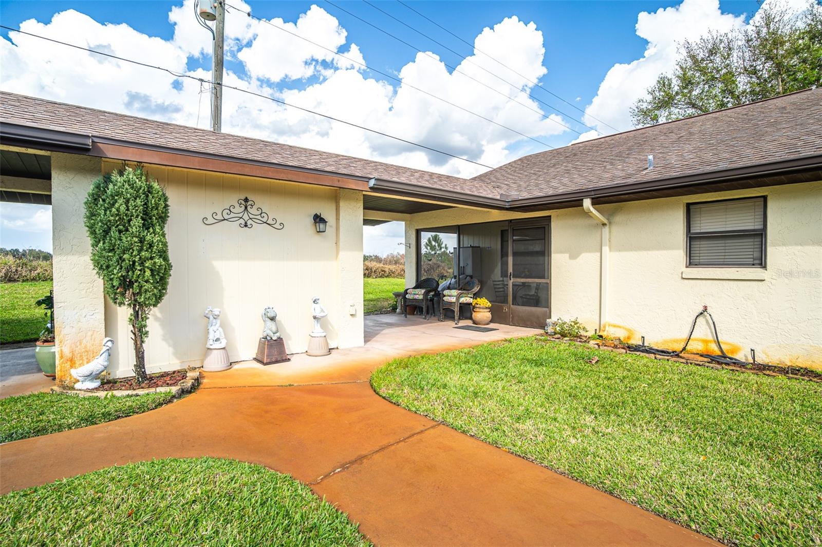15 Charlton Dr #15, FL