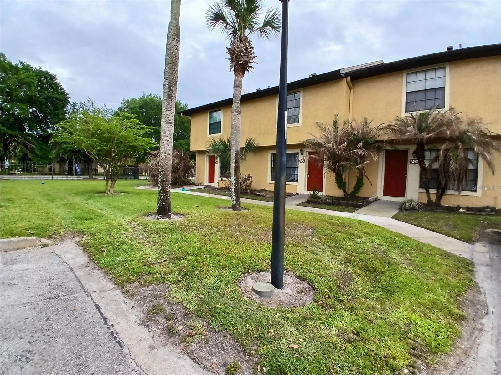 7454 Wynnewood Square, FL