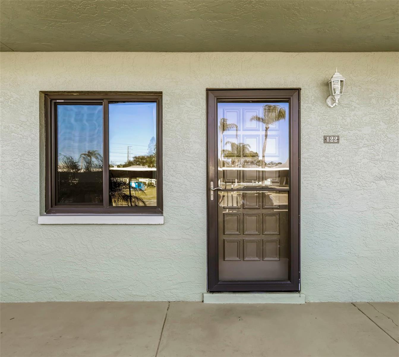 122 Caryl Way, FL