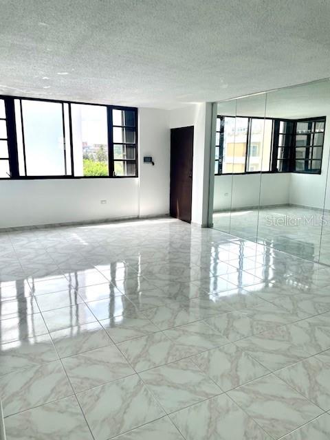 18 Marseilles, PR