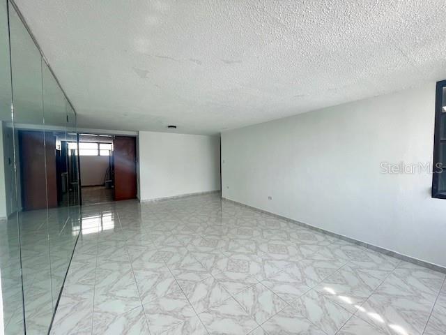 18 Marseilles, PR