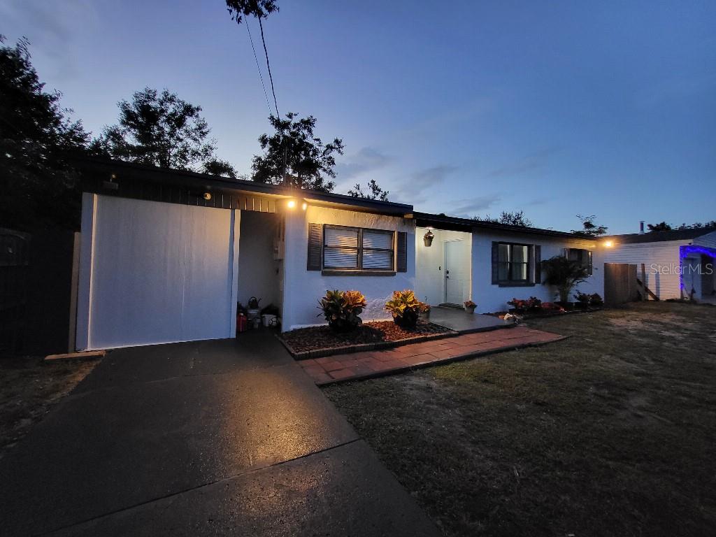 995 Emerald Drive, FL