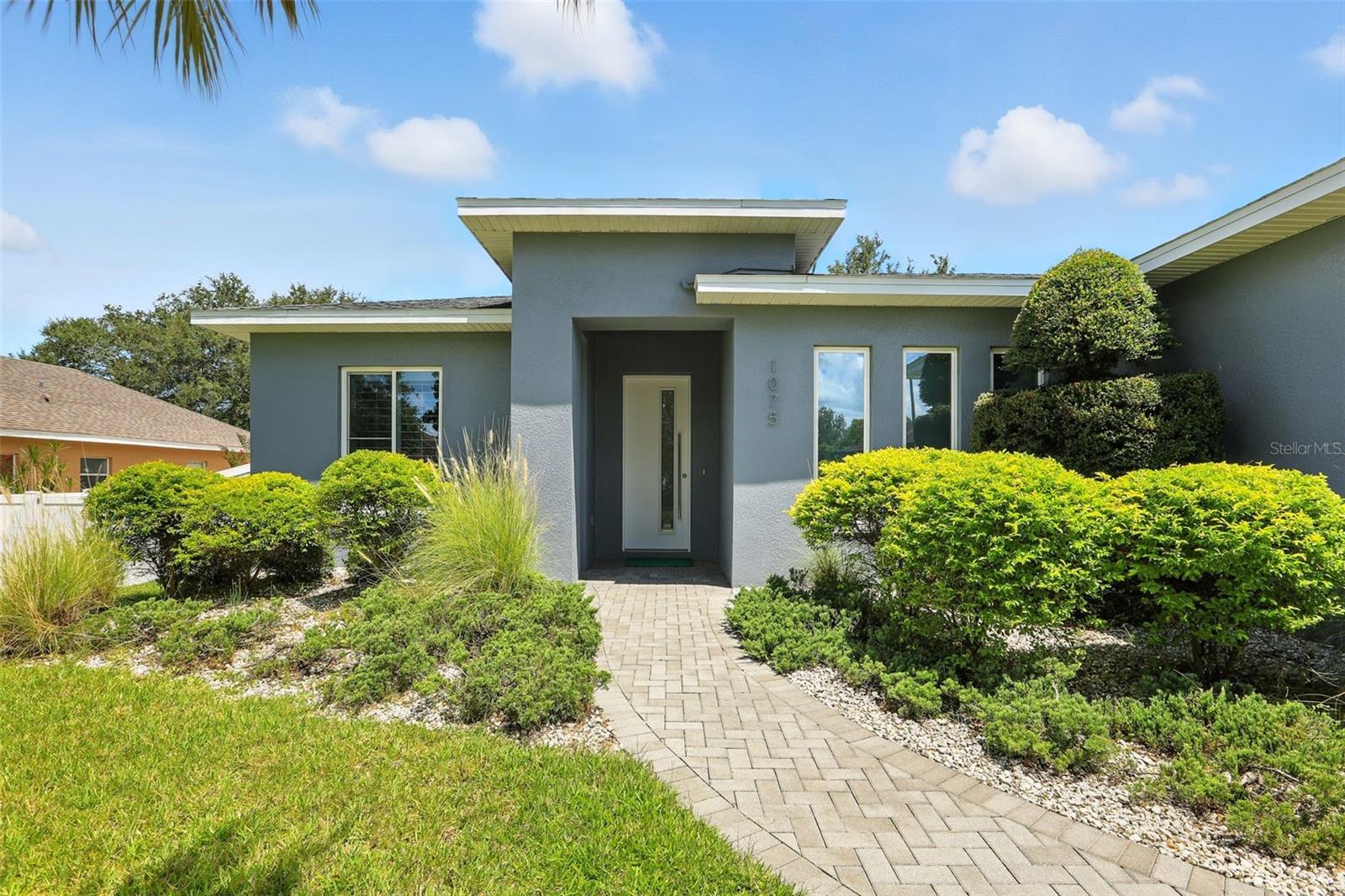 1075 Chase Drive, FL