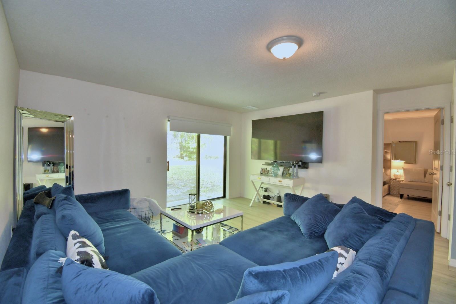 6286 Manitoba Drive, FL