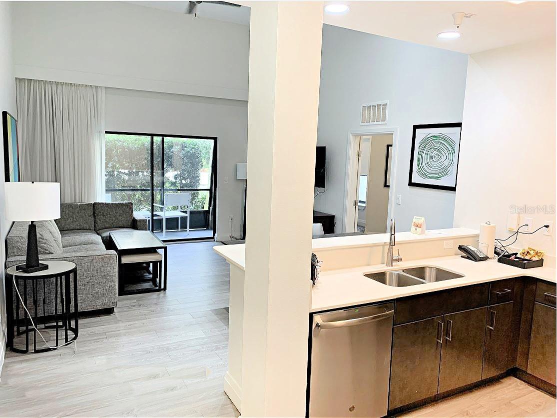 14501 Grove Resort Avenue, FL